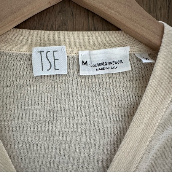 TSE V-neck Long Sleeve Lightweight 100% Super Fine Wool Cardigan Sweater Cream M - Picture 6 of 8